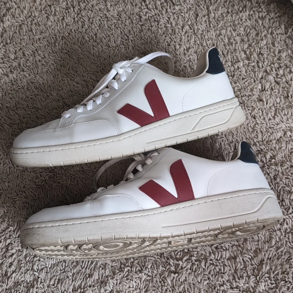 Veja V-12 Leather Men's White Sneakers Marsala Nautico Size 10.5 - Picture 8 of 10